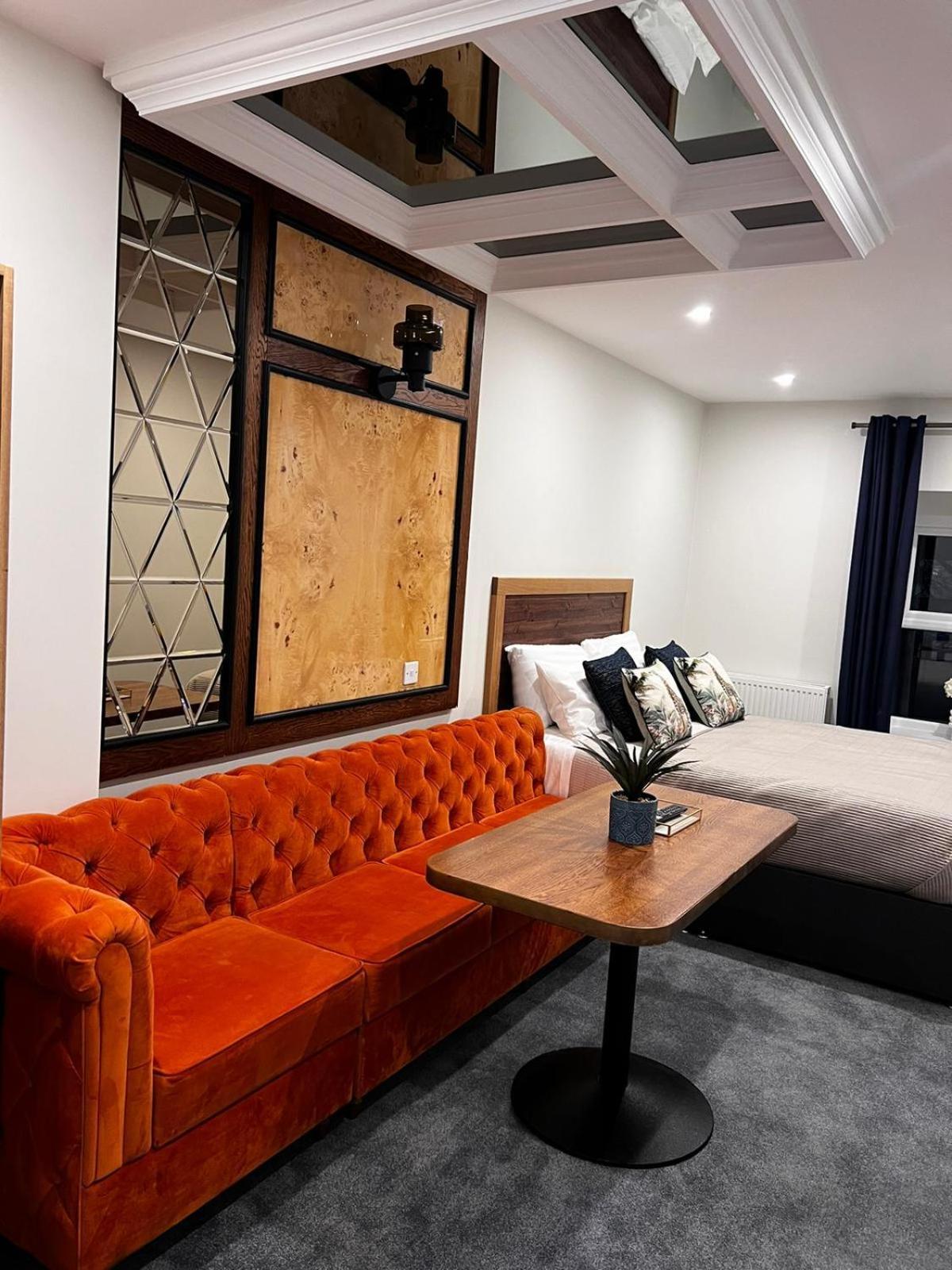 53 Luxury Rooms Мэйнут Экстерьер фото